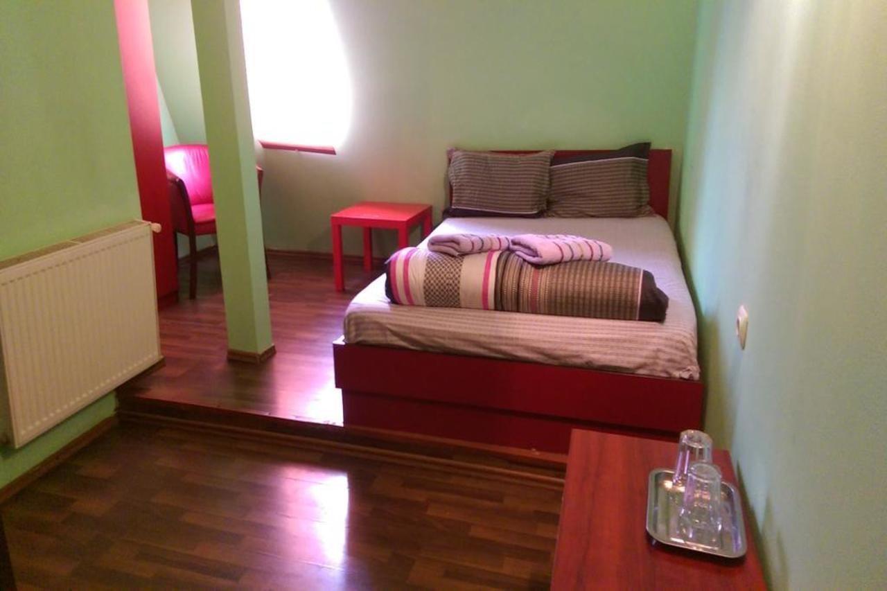 Hotel Casa Verde Prosper Bukarest Exteriör bild